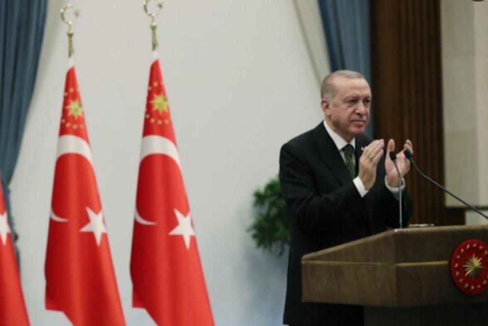 Erdoğan:  Mevlid Kandili'nin t&uuml;m insanlık i&ccedil;in hayırlara vesile olmasını niyaz ediyorum