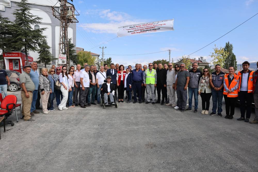 Başkan Ünlüce, yol çalışmalarını yerinde inceledi