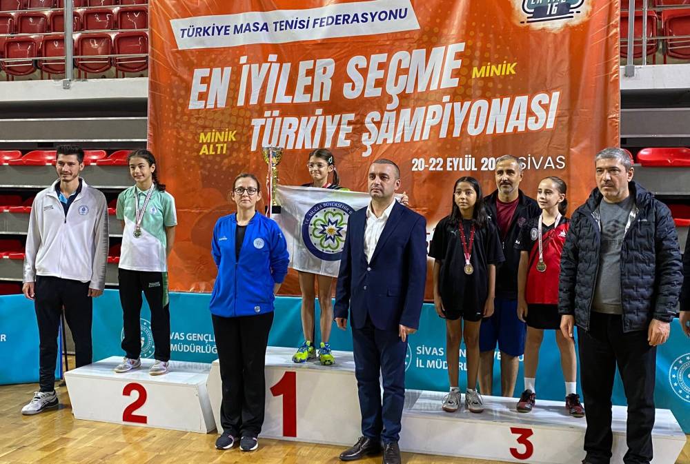 Muğla Büyükşehir sporcusu masa tenisinde Türkiye Şampiyonu oldu