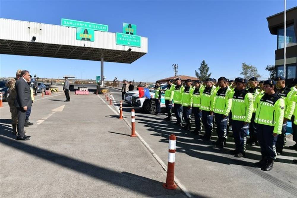 Vali Şıldak, otoyol jandarma ekiplerini ziyaret etti