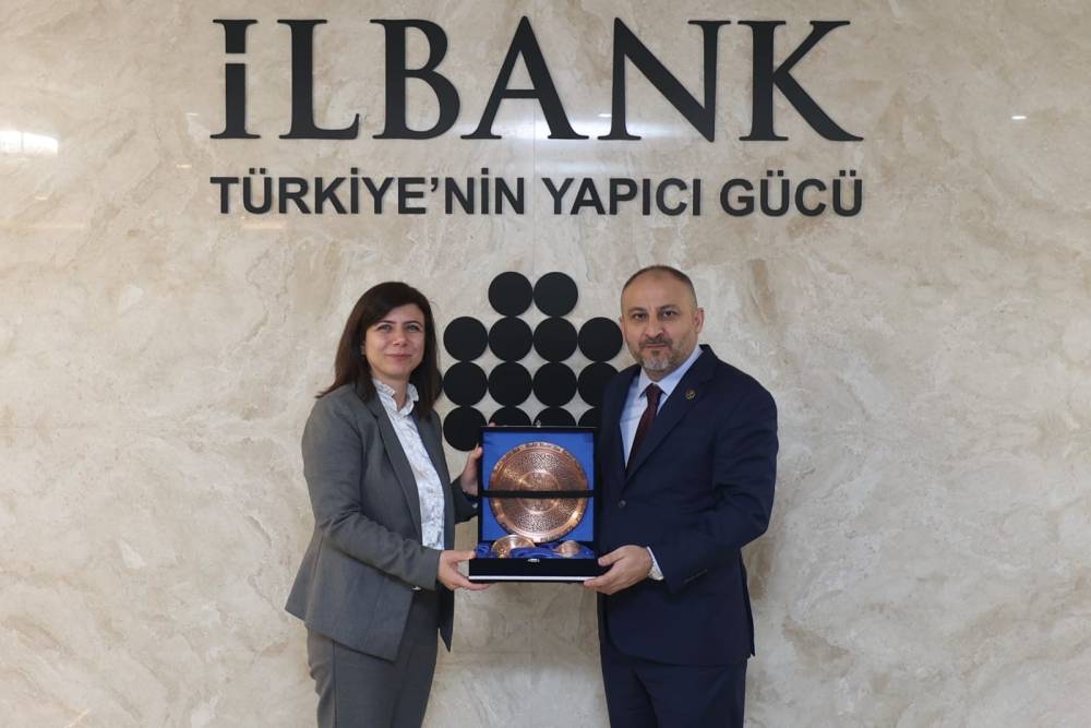 Eş Başkan Bucak, İlbank Genel Müdürü Türk ile bir araya geldi