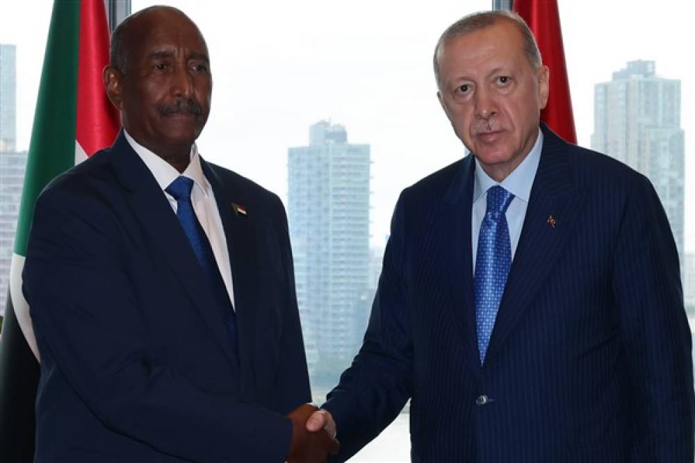 Cumhurbaşkanı Erdoğan, Sudan Egemenlik Konseyi Başkanı el-Burhan ile görüştü