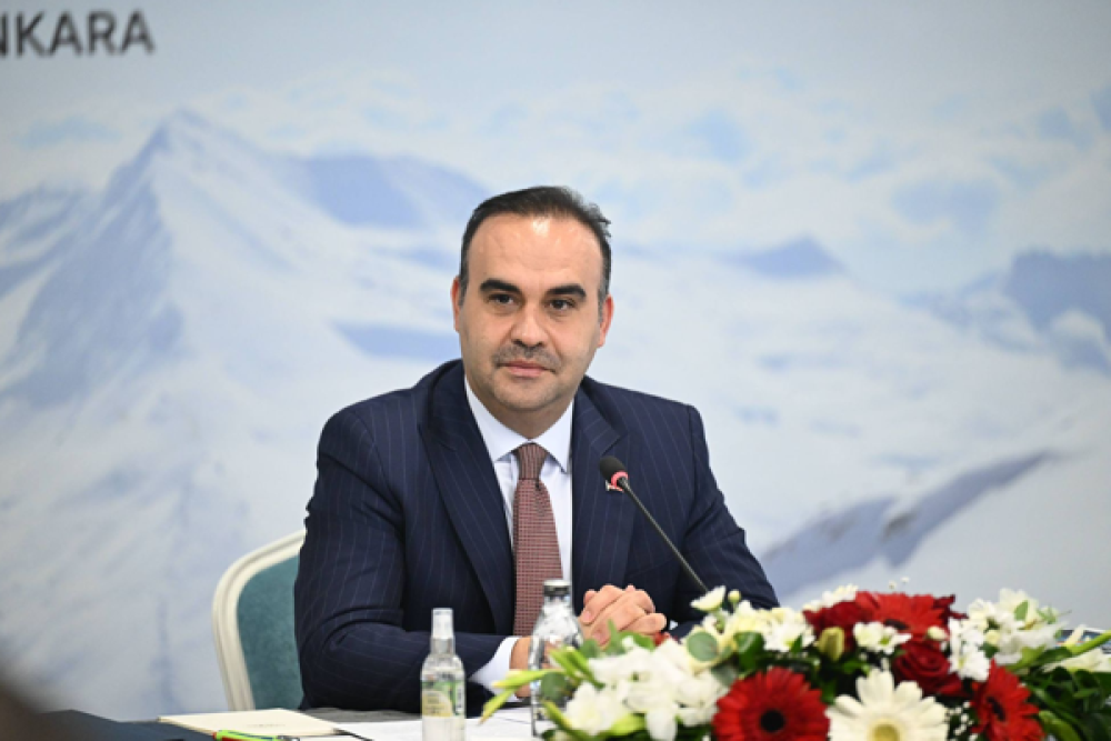 Kacır: B&uuml;y&uuml;k T&uuml;rkiye, k&ouml;klerinden aldığı g&uuml;&ccedil;le şimdi yeniden tarih sahnesinde
