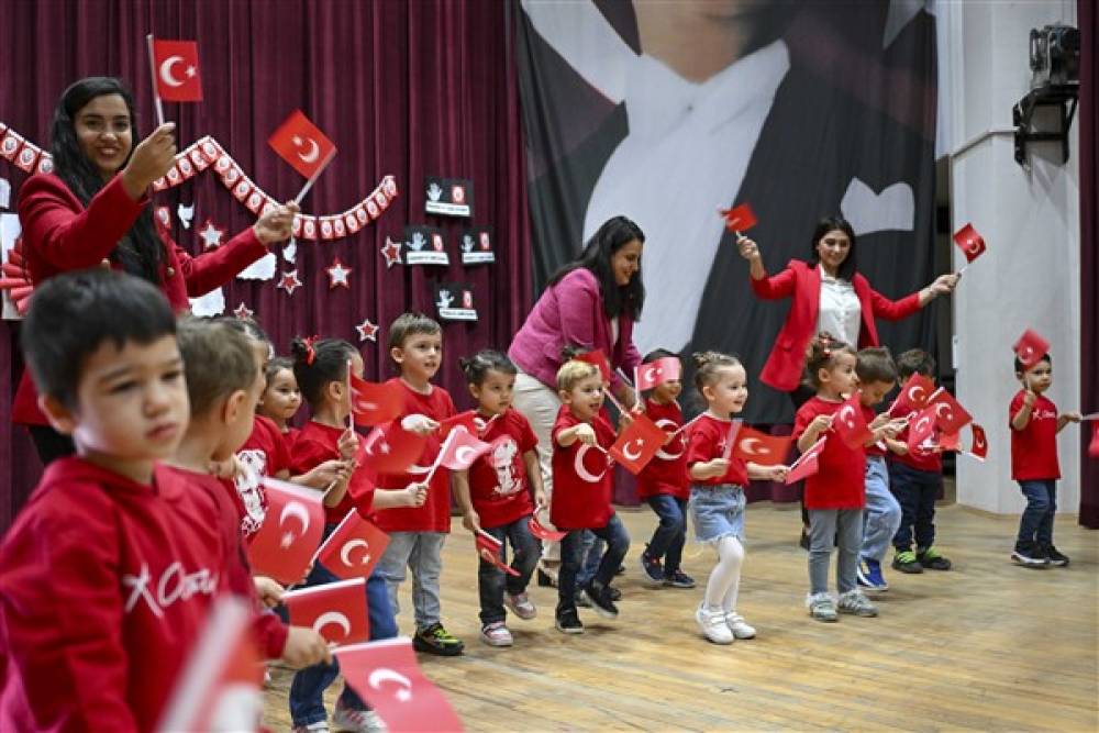 Çocuk Oyun ve Aktivite Merkezlerinde Cumhuriyet coşkusu yaşandı