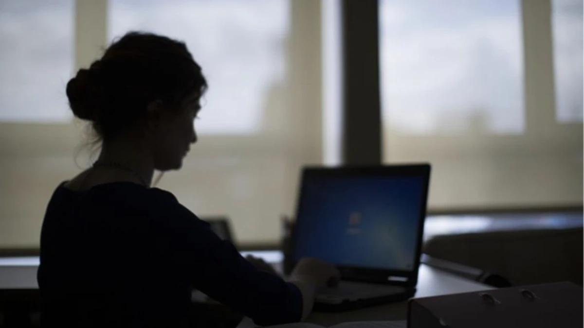 İspanya&rsquo;da &ccedil;alışma s&uuml;resi d&uuml;şt&uuml;: Haftalık mesai 35 saate indirildi