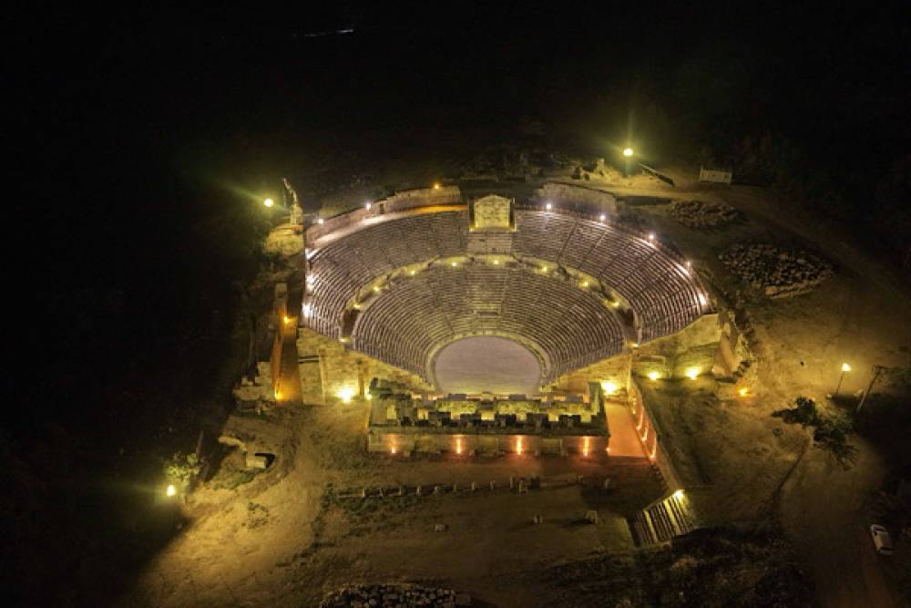 Seydikemer&rsquo;de Tlos Antik Kenti gece aydınlatmasında g&uuml;neş enerjisi kullanılacak