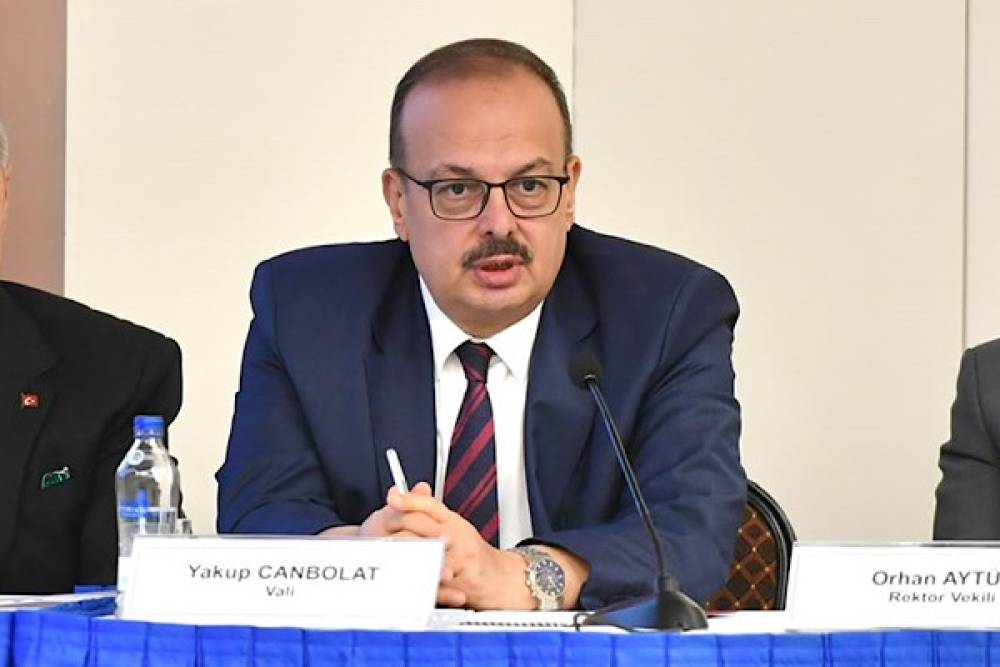 Canbolat, Gen&ccedil;lik ve Spor İl M&uuml;d&uuml;r&uuml; &Ccedil;ekik ve beraberindeki heyeti kabul etti