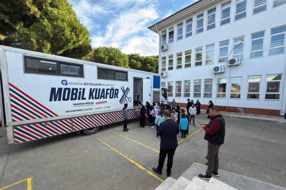 Mobil kuaförde bir yılda 7 bin 958 vatandaş hizmet aldı