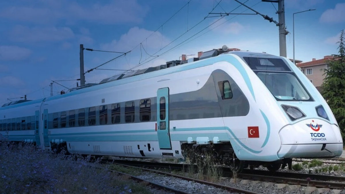 Milli elektrikli hızlı tren saatte 240 kilometre hıza ulaştı: Rekorunu yeniledi