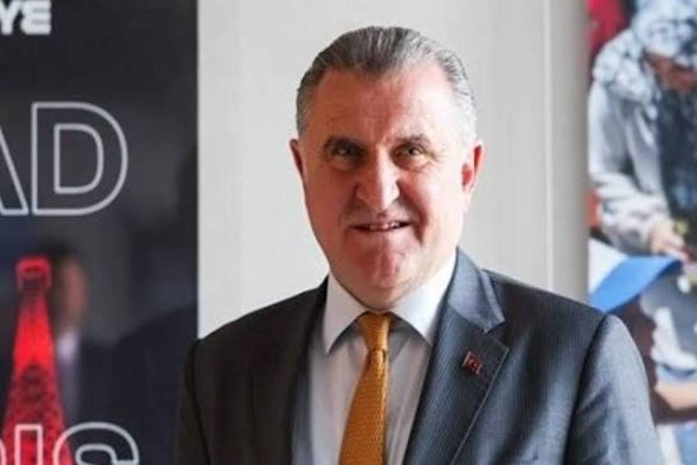 Bak, 9. Uluslararası İstanbul A&ccedil;ık Satran&ccedil; Turnuvası&rsquo;nda gen&ccedil; sporcularla buluştu