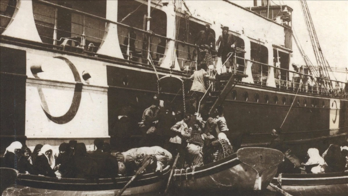 Yunanistan'daki m&uuml;badillerin Anadolu'ya gelişinin 103. Yılı