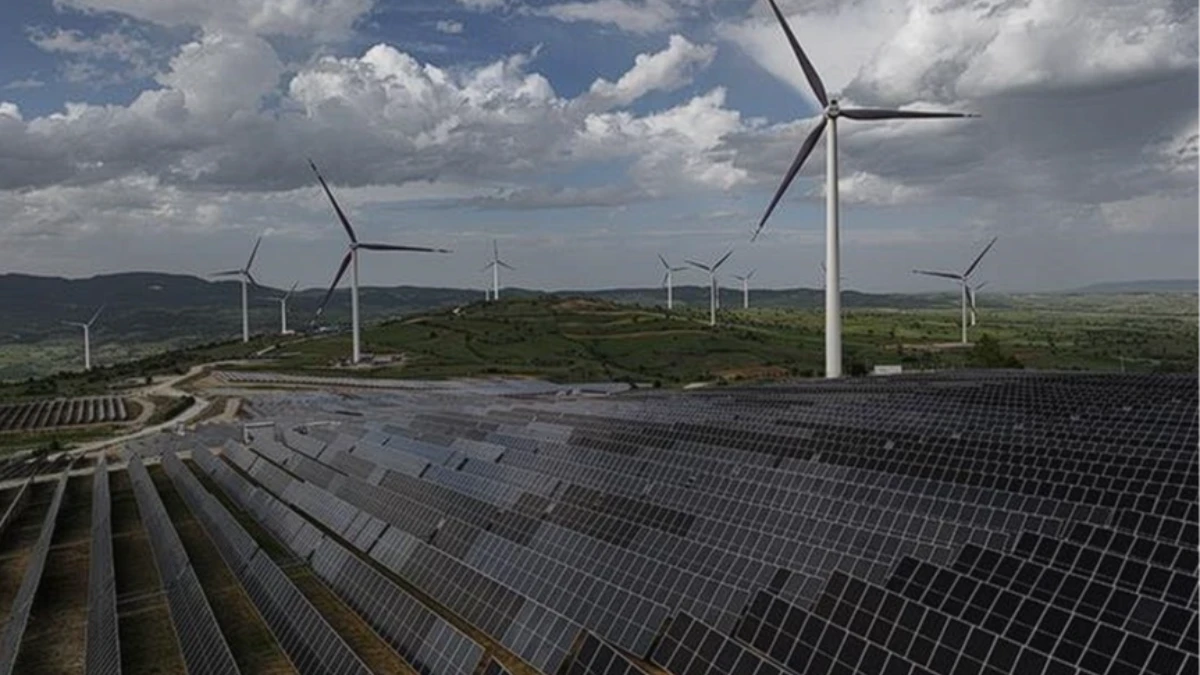 Yenilenebilir enerjide yeni eşik: Kurulu g&uuml;&ccedil;te pay y&uuml;zde 62,5 oldu