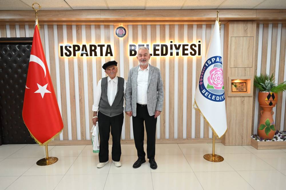 85 yaşındaki Ethem Kızılkaya, Başkan Başdeğirmen&rsquo;i ziyaret etti