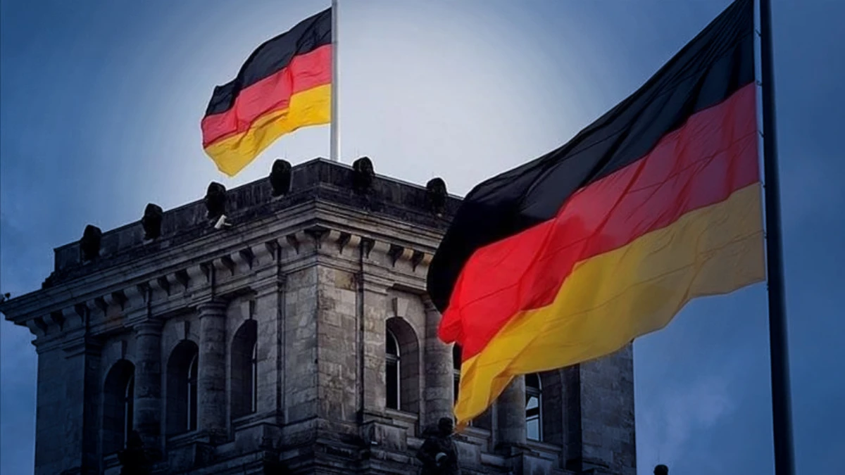 Alman ekonomisi birinci &ccedil;eyrekte %0,3 b&uuml;y&uuml;d&uuml;: Beklentileri aştı