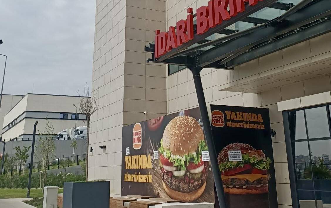 Bayraklı Şehir Hastanesi’nde Fast Food Krizi!