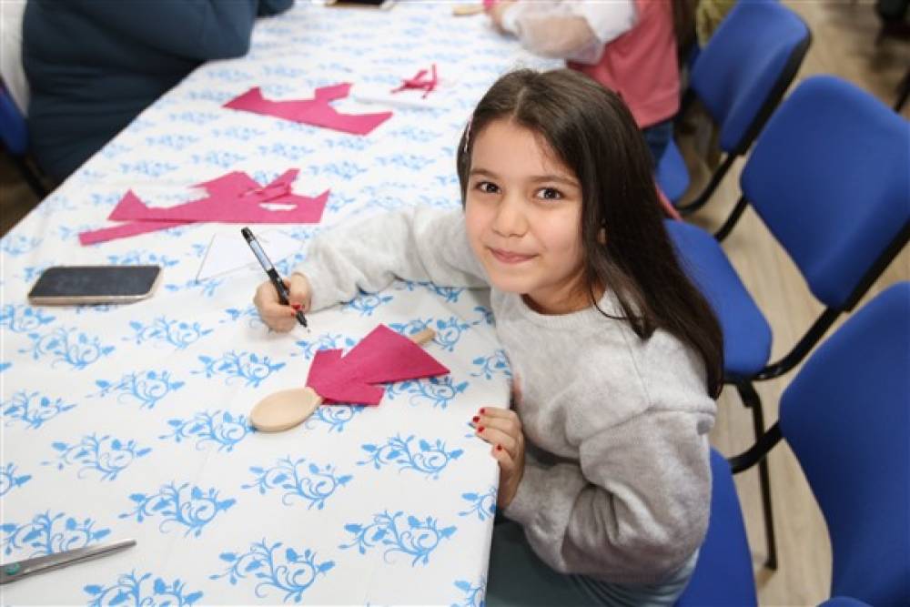 Derince'de Ahşap Kaşık Kukla Yapımı Atölyesi düzenlendi