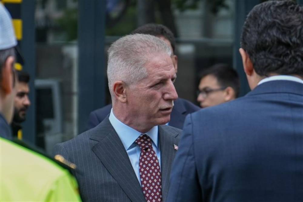 İstanbul Valisi G&uuml;l'den Erdem &Ccedil;ocuk Evi&rsquo;ne ziyaret