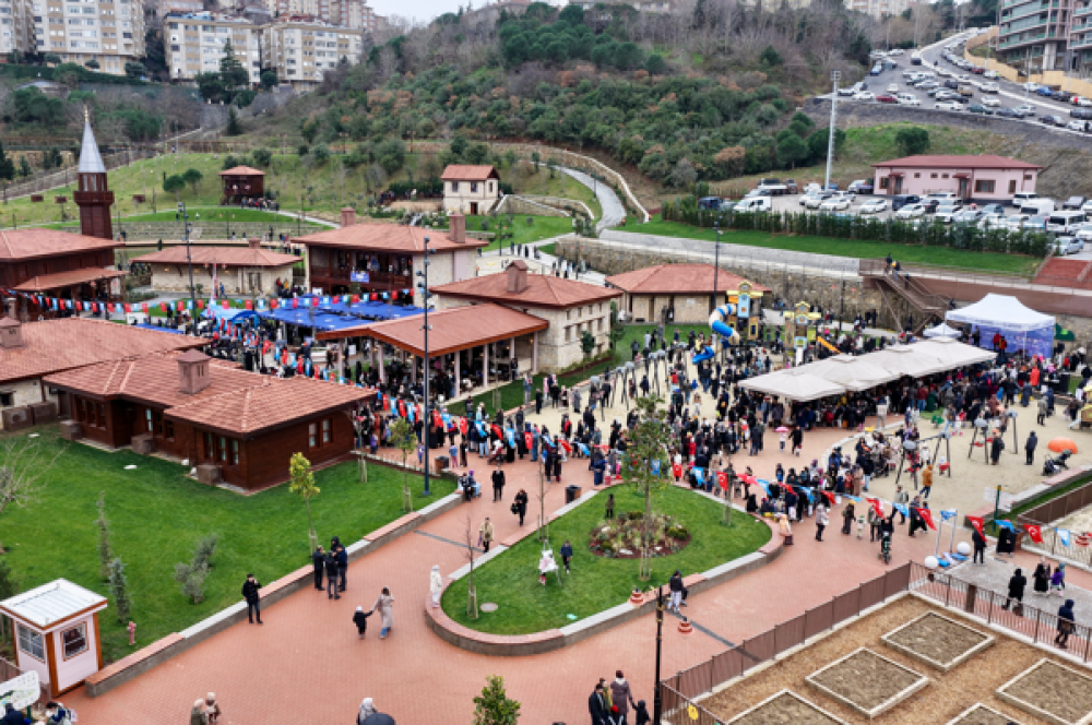 &Uuml;sk&uuml;dar &Ccedil;ocuk K&ouml;y&uuml;&rsquo;nde &lsquo;&rsquo;Minifest 3&rsquo;&rsquo; etkinliği d&uuml;zenlendi