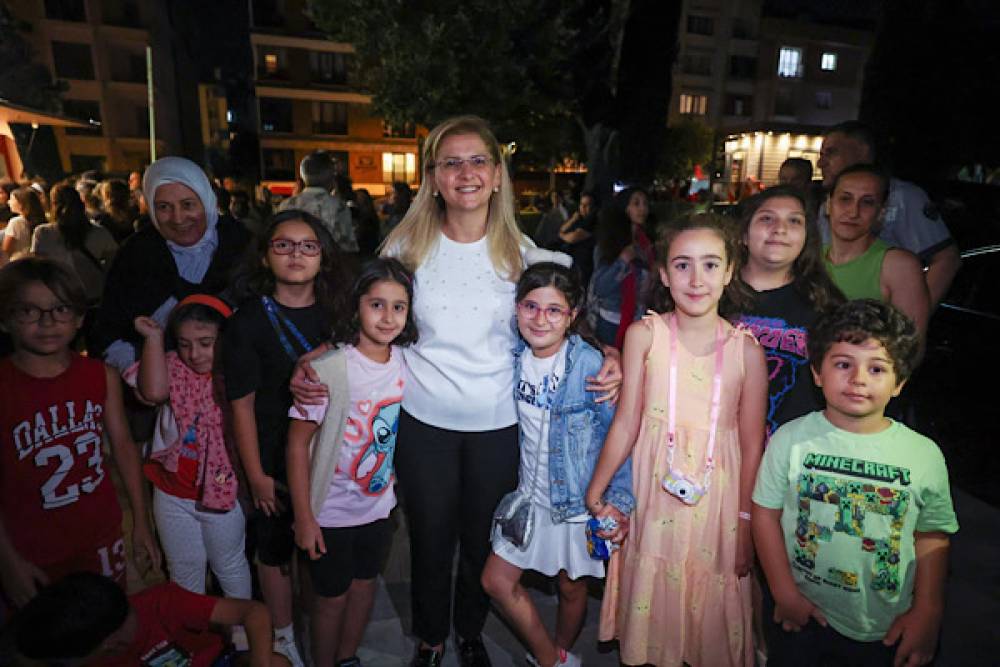  Bakırk&ouml;y A&ccedil;ık Hava Sinema G&uuml;nleri'nde "Zootropolis 2" g&ouml;sterildi