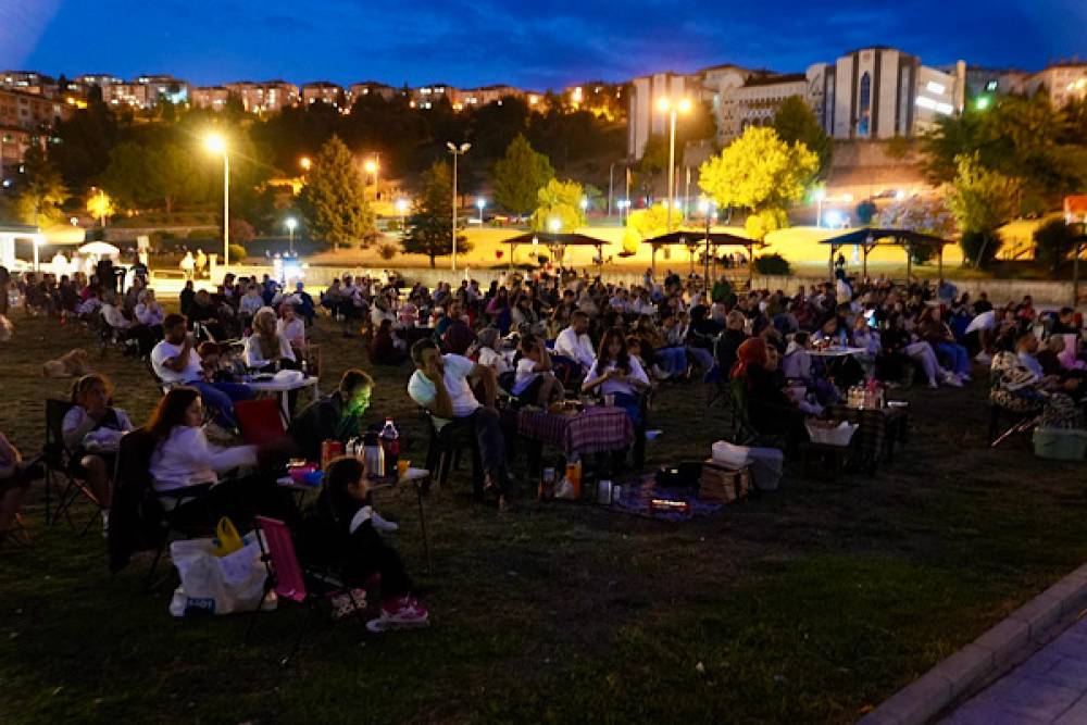 D&uuml;zce&rsquo;de A&ccedil;ık Hava Sinema akşamları iki farklı noktada d&uuml;zenlenecek
