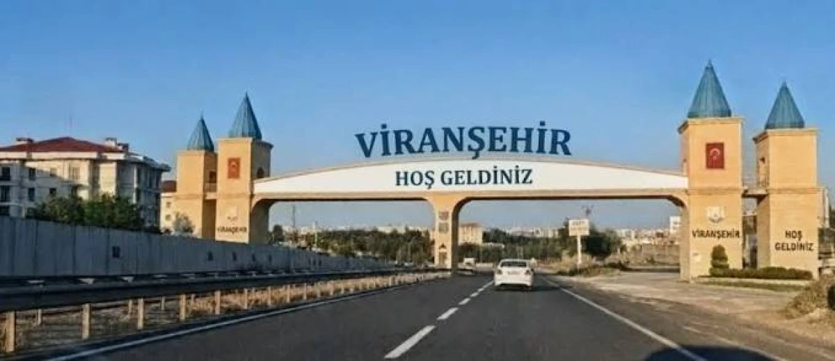 D&uuml;ğ&uuml;ndeki Tartışma Kanlı Bitti: &Ouml;ğretmen Mustafa Yasan &Ouml;ld&uuml;r&uuml;ld&uuml;, 3 Ş&uuml;pheli Tutuklandı