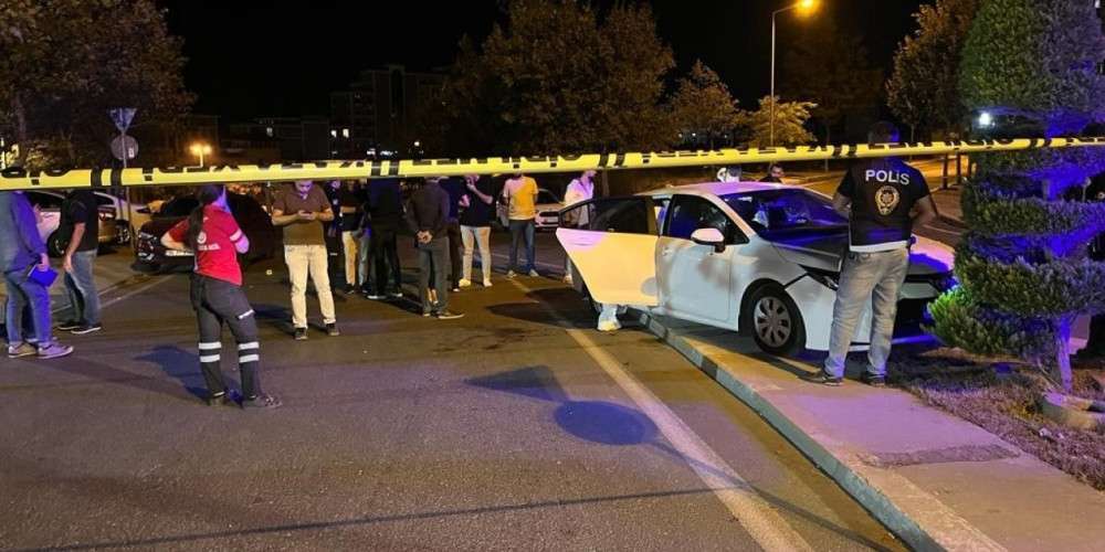 İstanbul da Mafya savaşı  1 emekli polis koruma &ouml;ld&uuml;, 1 emekli polis koruma ve mafya liderinin yeğeni yaralandı