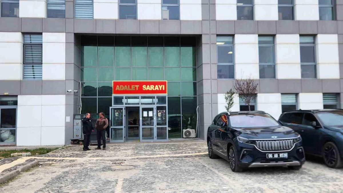 Malatya merkezli yedi ilde y&uuml;klenici firmalara operasyon: 26 g&ouml;zaltı