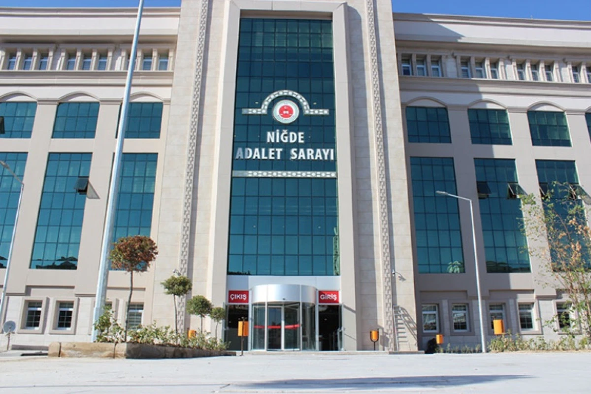 Niğde&rsquo;de 1,9 Milyon Doldurulmuş Makaron: 2 Tutuklama